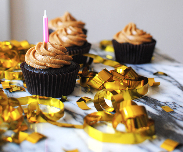 Flourless-Brownie-Cupcakes-Peanut-Butter-Frosting-in-post3