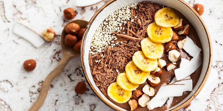 Chocolate Hazelnut Smoothie Bowl